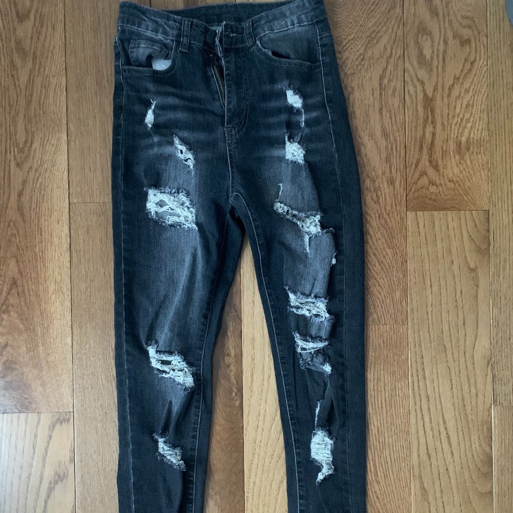 Ripped Highwaisted Light Black Jeans